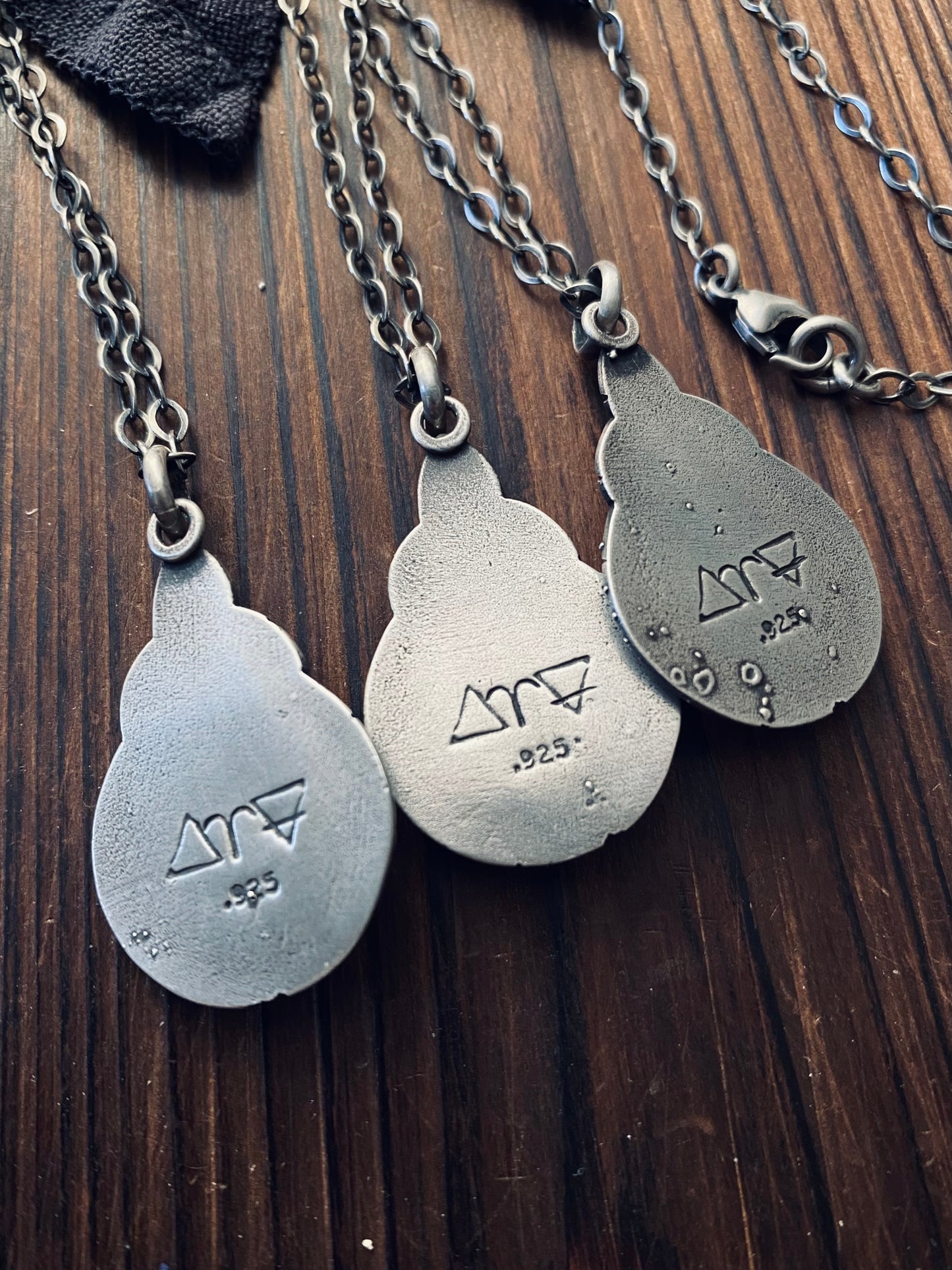 Bandraoi Pendants II