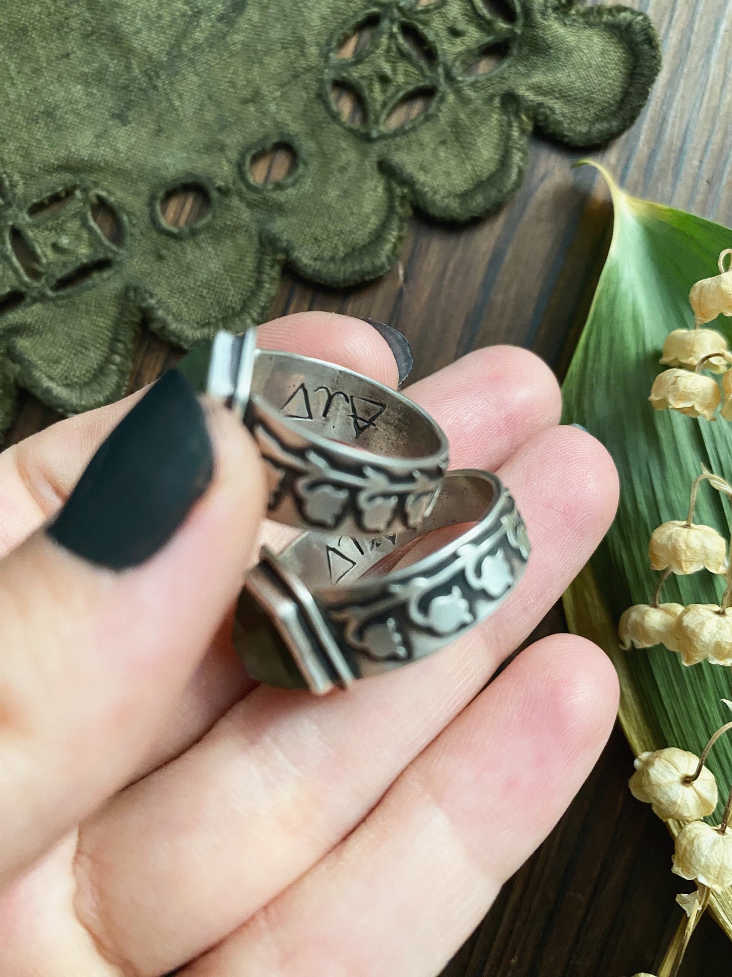 Lily of the Valley Boundary Rings