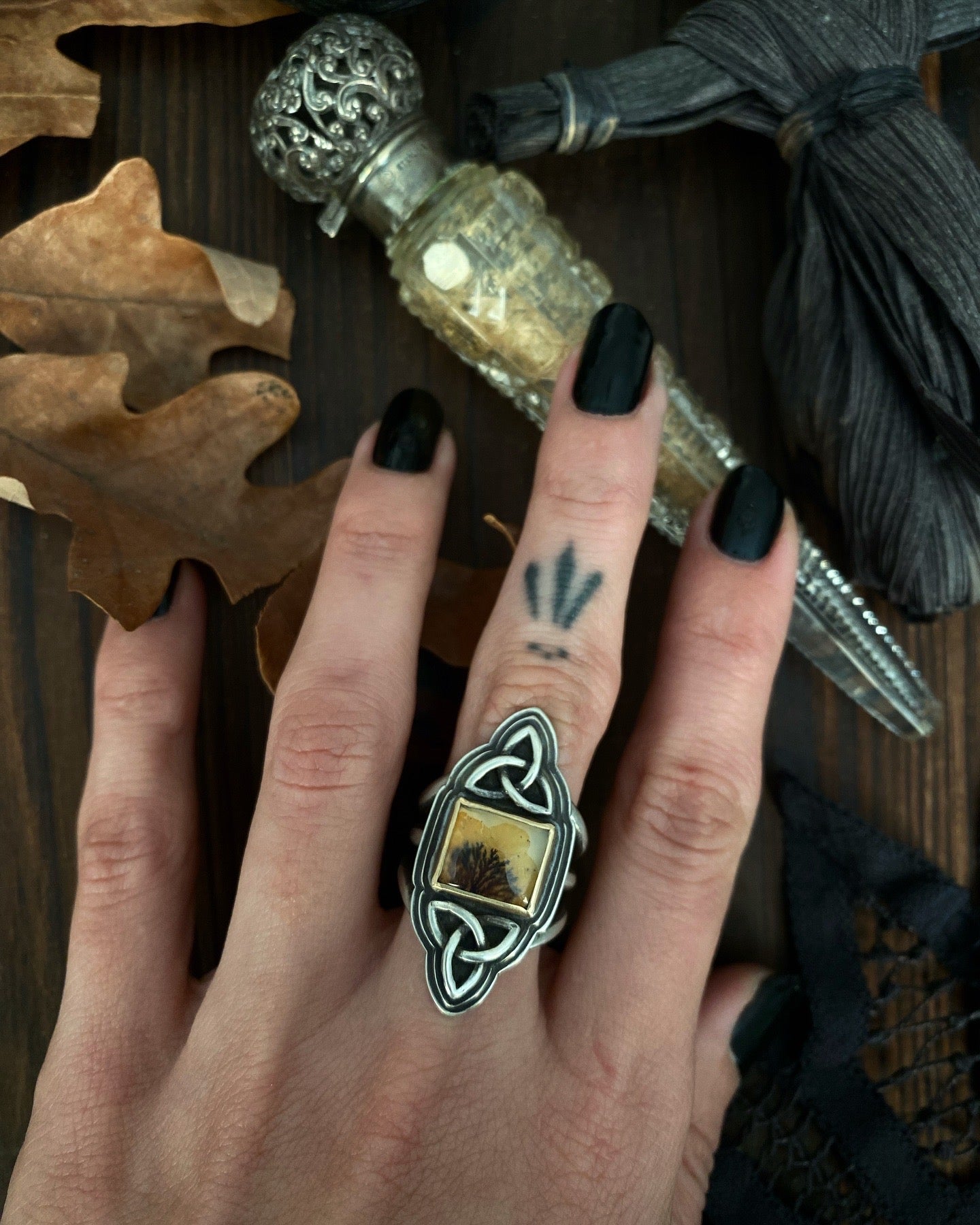 Triquetra Rings