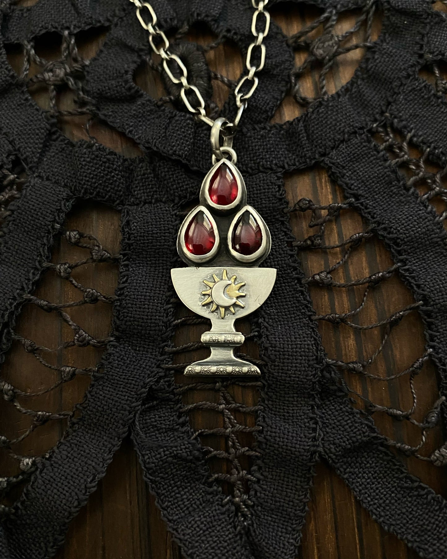 Nepenthes Pharmakon Pendant