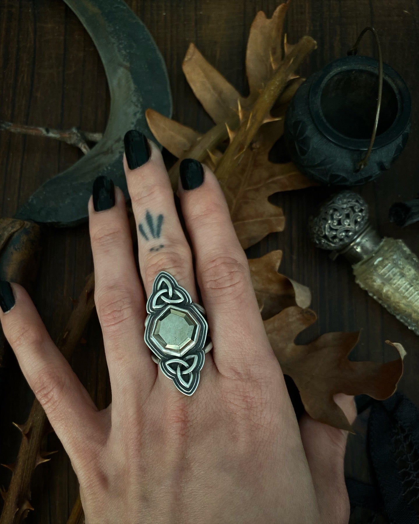 Triquetra Rings