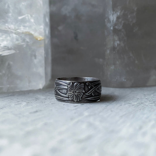 Ornate Ring Band Size 5.5 {Preorder}