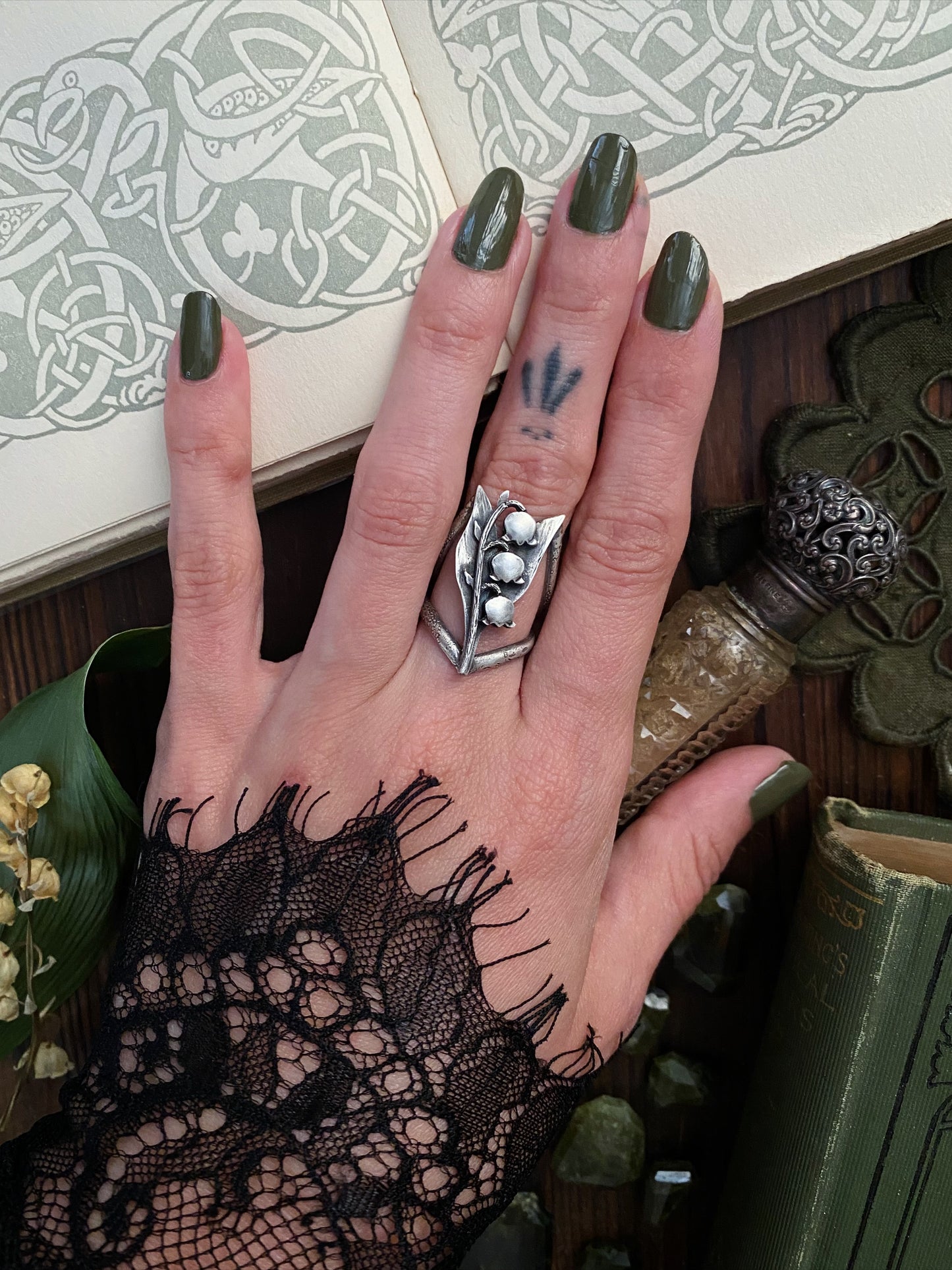 Lily of the Valley Ring ✦ Size 6